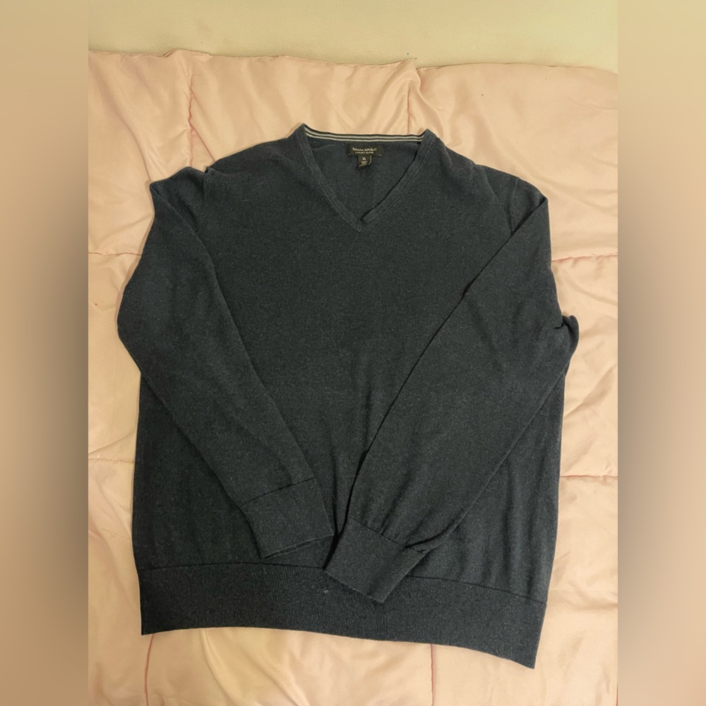 Banana Republic V-Neck Sweater - deep navy